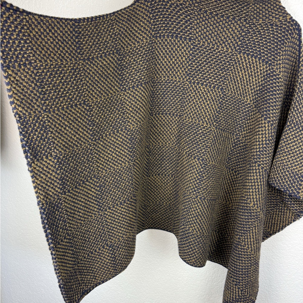 Irish 100% Wool Knit Poncho Cape XS/S Donegal Ireland EUC Wool Soft Blue Green - Picture 8 of 13